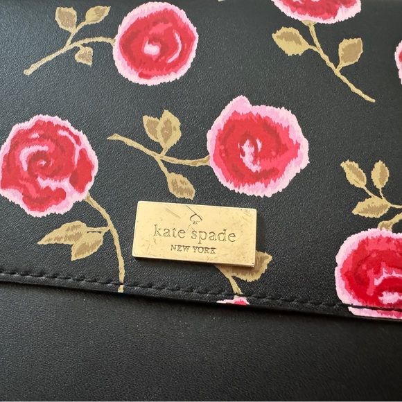 Kate Spade Wristlet - Picture 2 of 4